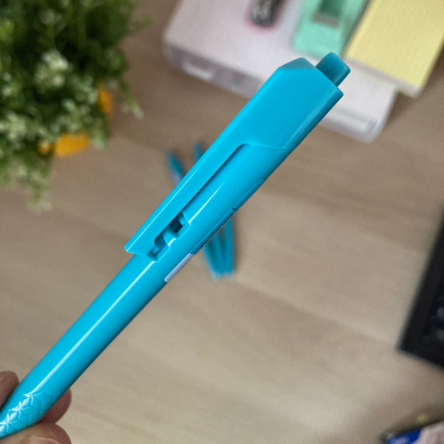 Lápiz Pasta Deli Arrow (0.7 mm)