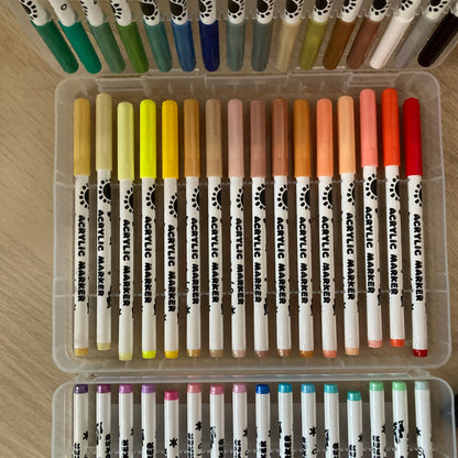 Set de 48 marcadores acrílicos